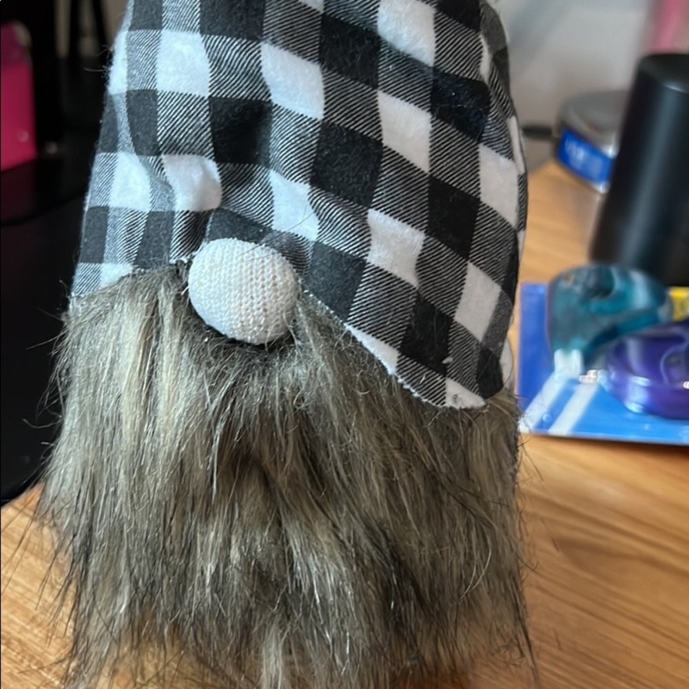Buffalo plaid gnome